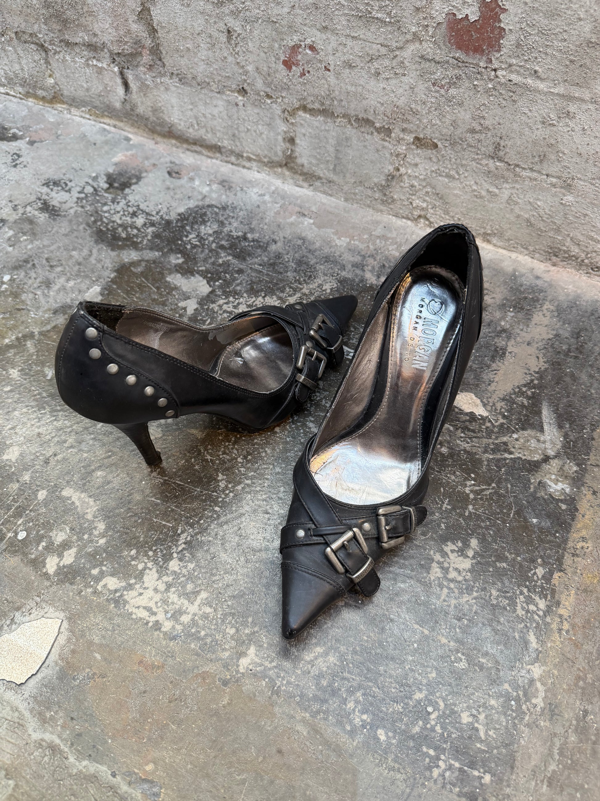Buckle Pointed Heel
